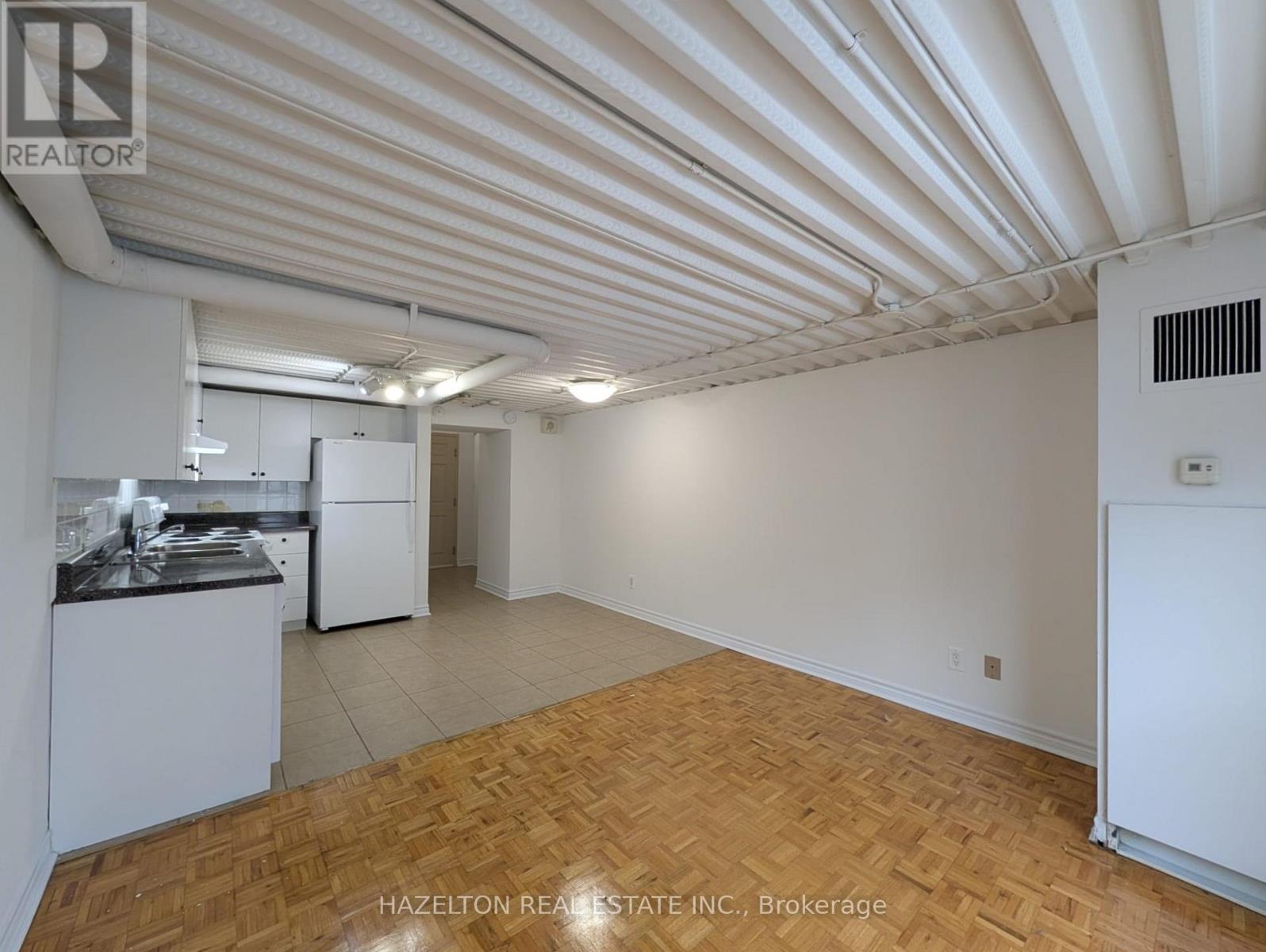 505 - 806 Lansdowne Avenue, Toronto, Ontario  M6H 4K2 - Photo 9 - W12638322