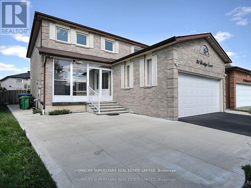 20 Bexley Court, Brampton, Ontario  L6W 4B2 - Photo 2 - W12638362