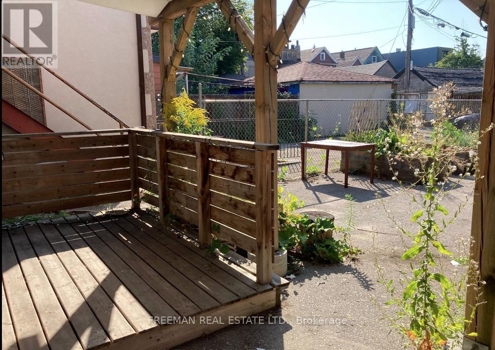 1 - 985 Dupont Street, Toronto, Ontario  M6H 1Z5 - Photo 13 - W12638370