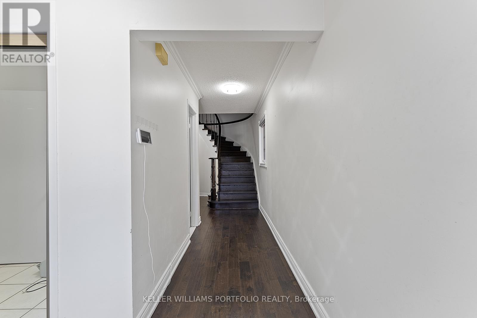 3449 Halstead Road, Mississauga, Ontario  L5L 4H2 - Photo 3 - W12638372