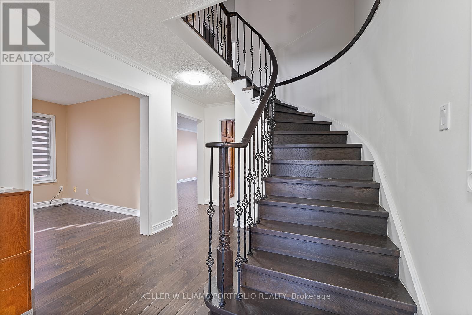 3449 Halstead Road, Mississauga, Ontario  L5L 4H2 - Photo 5 - W12638372