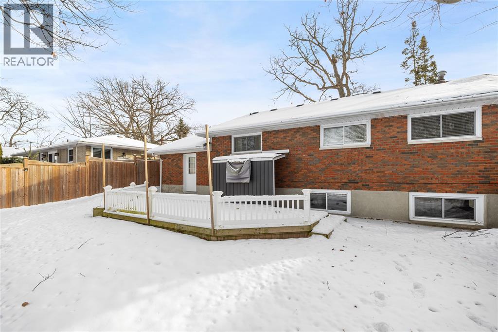 1282 Cathcart Boulevard, Sarnia, Ontario  N7S 2H8 - Photo 19 - 25031751