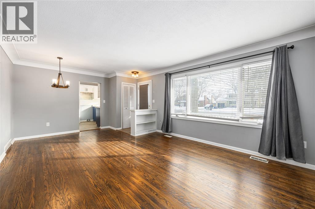 1282 Cathcart Boulevard, Sarnia, Ontario  N7S 2H8 - Photo 7 - 25031751