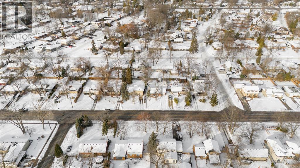 1282 Cathcart Boulevard, Sarnia, Ontario  N7S 2H8 - Photo 23 - 25031751