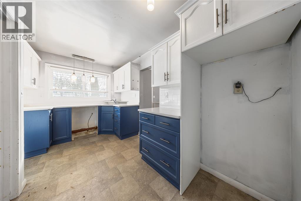 1282 Cathcart Boulevard, Sarnia, Ontario  N7S 2H8 - Photo 8 - 25031751