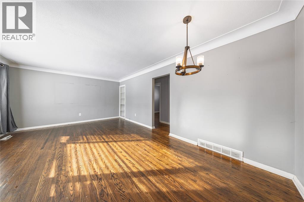 1282 Cathcart Boulevard, Sarnia, Ontario  N7S 2H8 - Photo 5 - 25031751