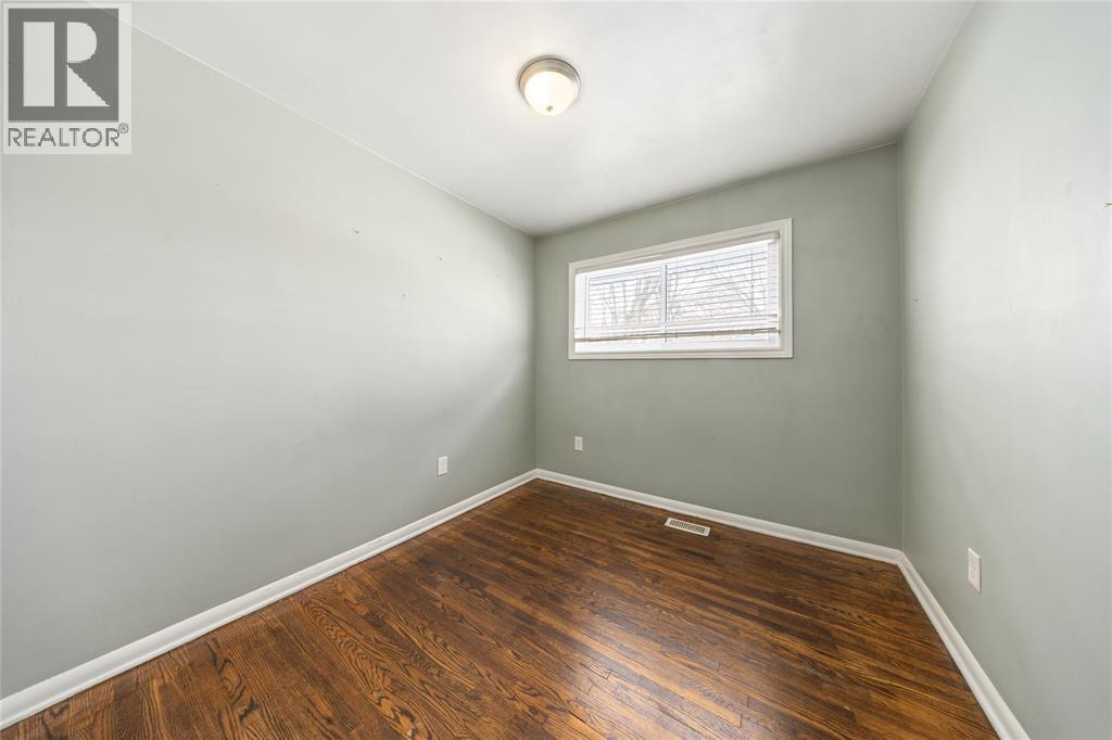 1282 Cathcart Boulevard, Sarnia, Ontario  N7S 2H8 - Photo 13 - 25031751