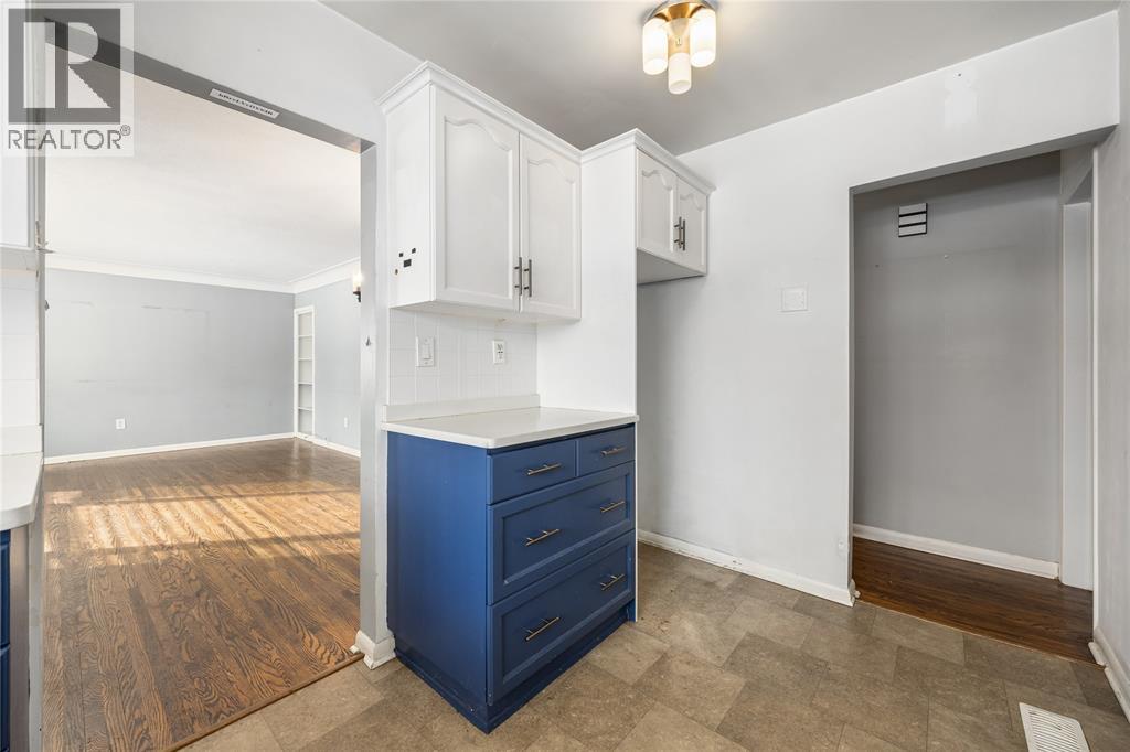 1282 Cathcart Boulevard, Sarnia, Ontario  N7S 2H8 - Photo 10 - 25031751