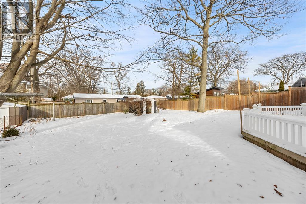 1282 Cathcart Boulevard, Sarnia, Ontario  N7S 2H8 - Photo 20 - 25031751