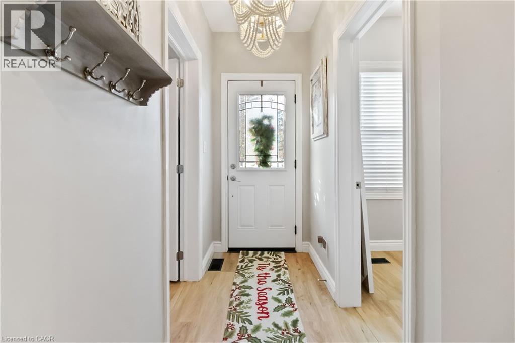 36 Mount Pleasant Street, Brantford, Ontario  N3T 1S6 - Photo 5 - 40791064