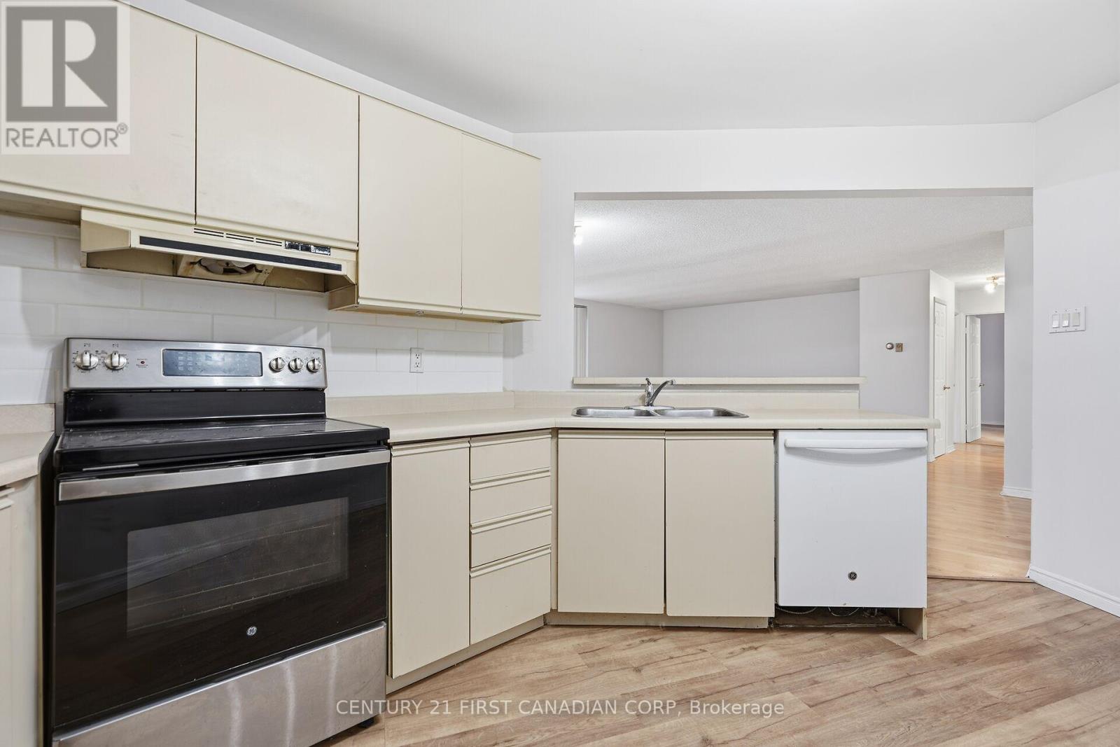 402 - 500 Talbot Street, London East, Ontario  N6A 2S3 - Photo 12 - X12638402