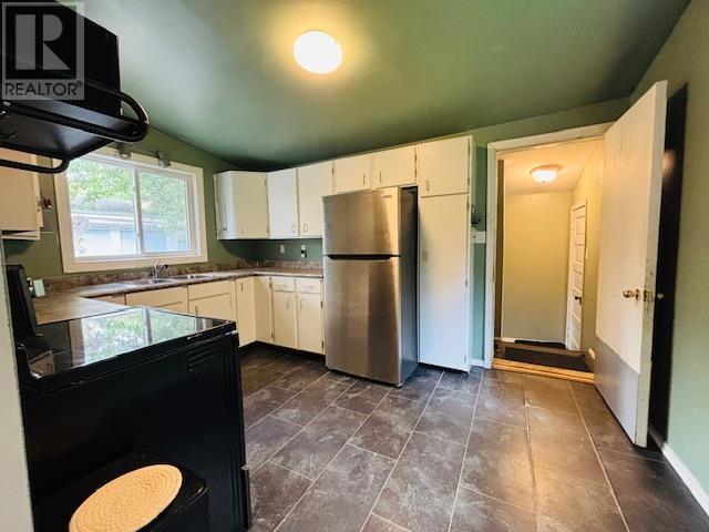 215 Matheson St N, Kenora, Ontario  P9N 3G5 - Photo 10 - TB252863