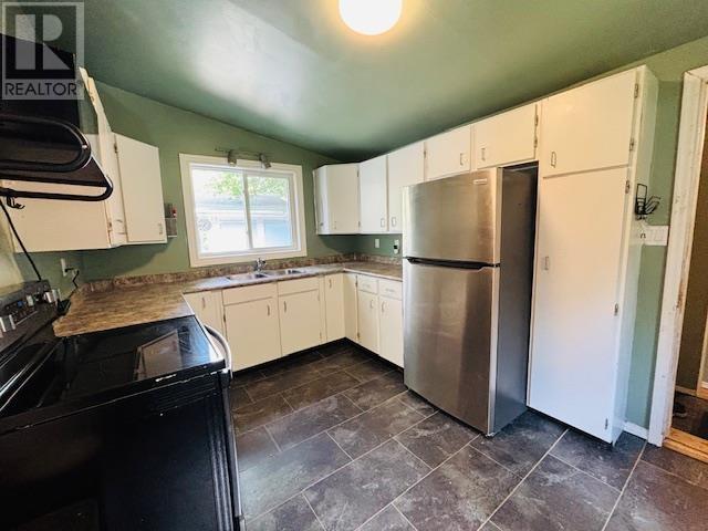 215 Matheson St N, Kenora, Ontario  P9N 3G5 - Photo 12 - TB252863