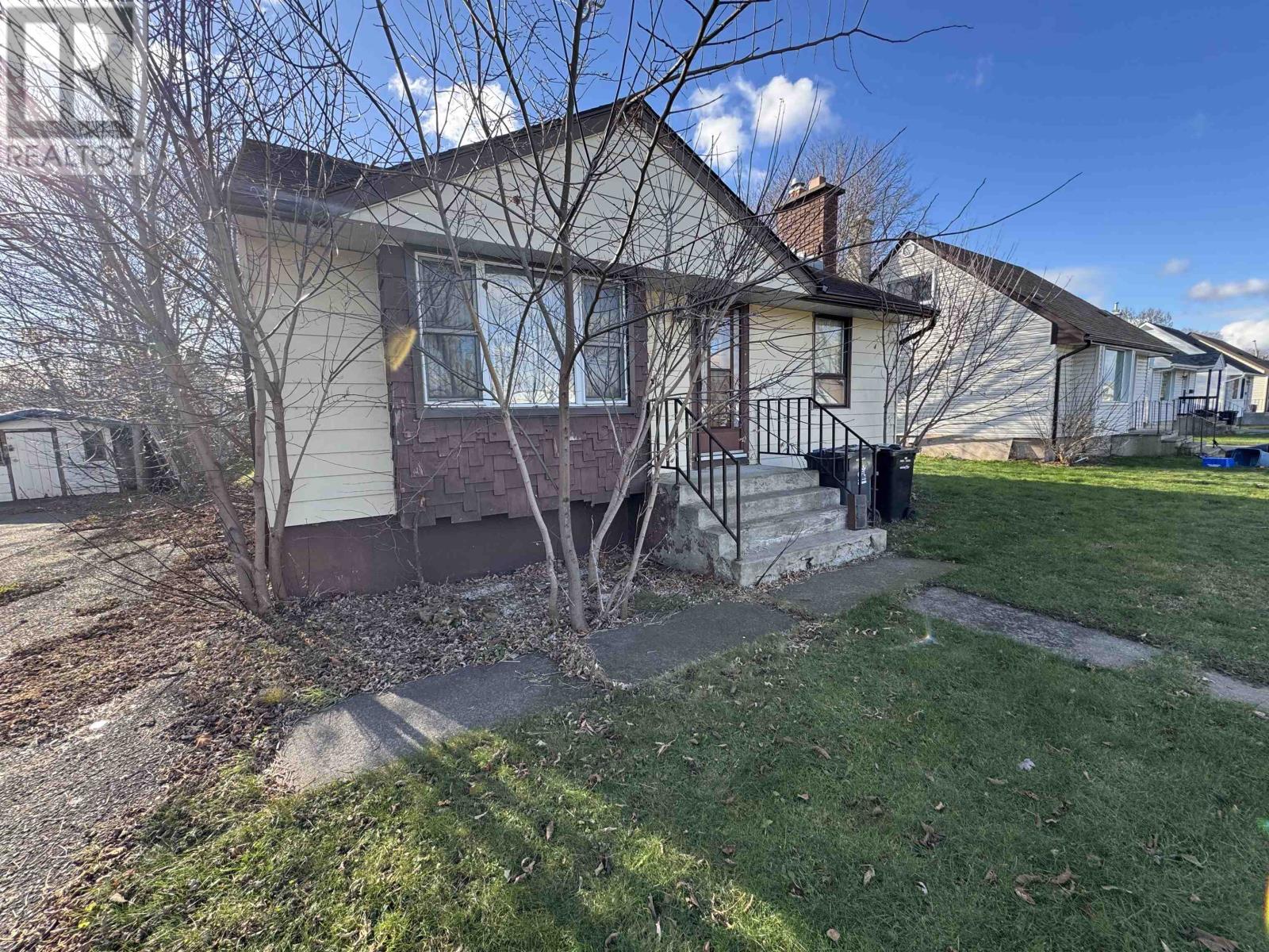 2134 Ridgeway ST E, Thunder Bay, Ontario