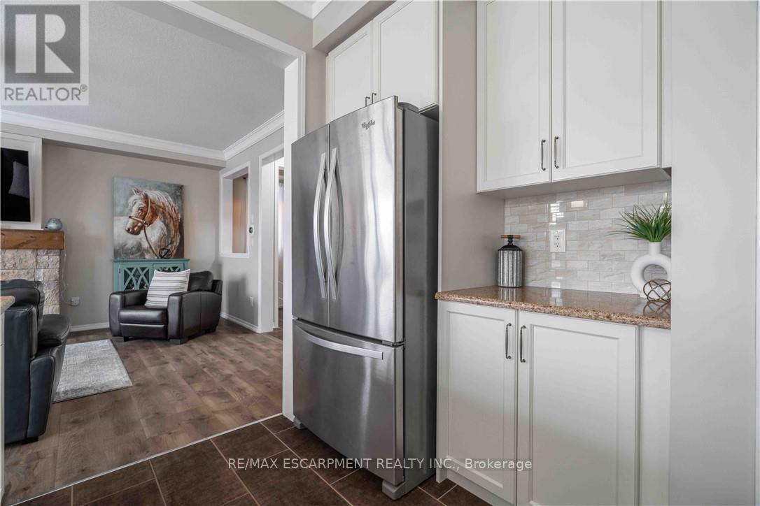 115 Larry Crescent, Haldimand, Ontario  N3W 0B2 - Photo 14 - X12638226