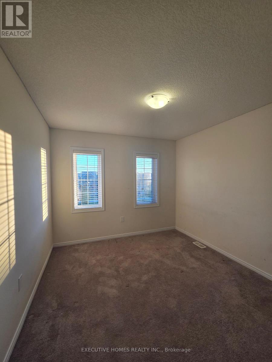 204 Maclachlan Avenue, Haldimand, Ontario  N3W 0E2 - Photo 14 - X12638262