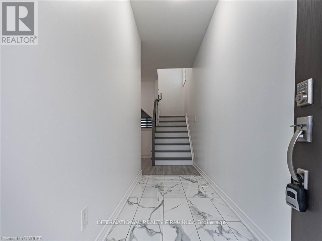 1 Haney Drive, Thorold, Ontario  L2V 0G5 - Photo 3 - X12638340