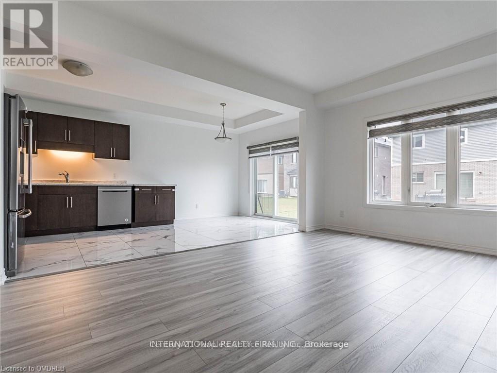 1 Haney Drive, Thorold, Ontario  L2V 0G5 - Photo 7 - X12638340