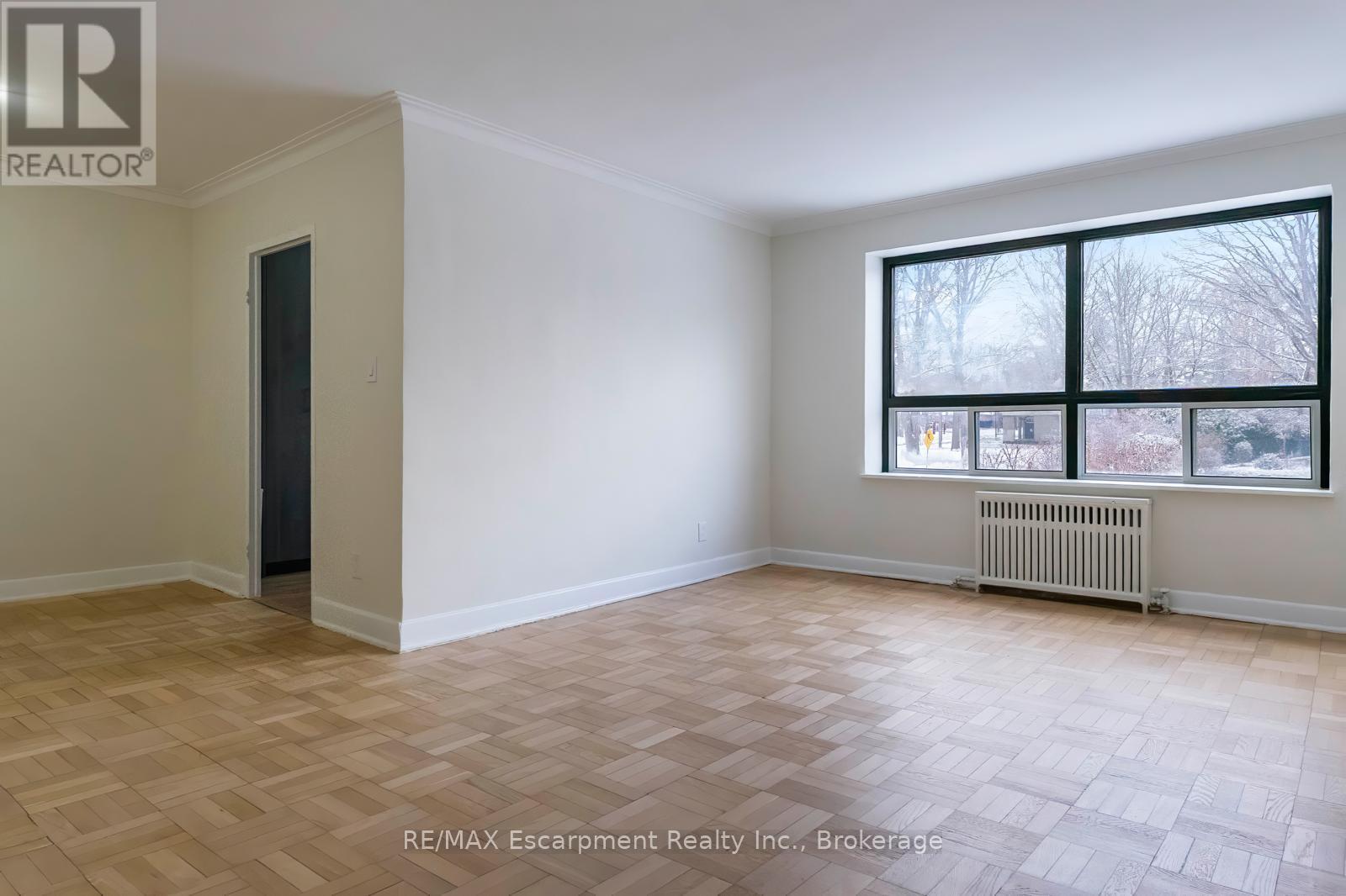 109 - 110 South Forster Park Drive, Oakville, Ontario  L6K 1Z1 - Photo 7 - W12638464