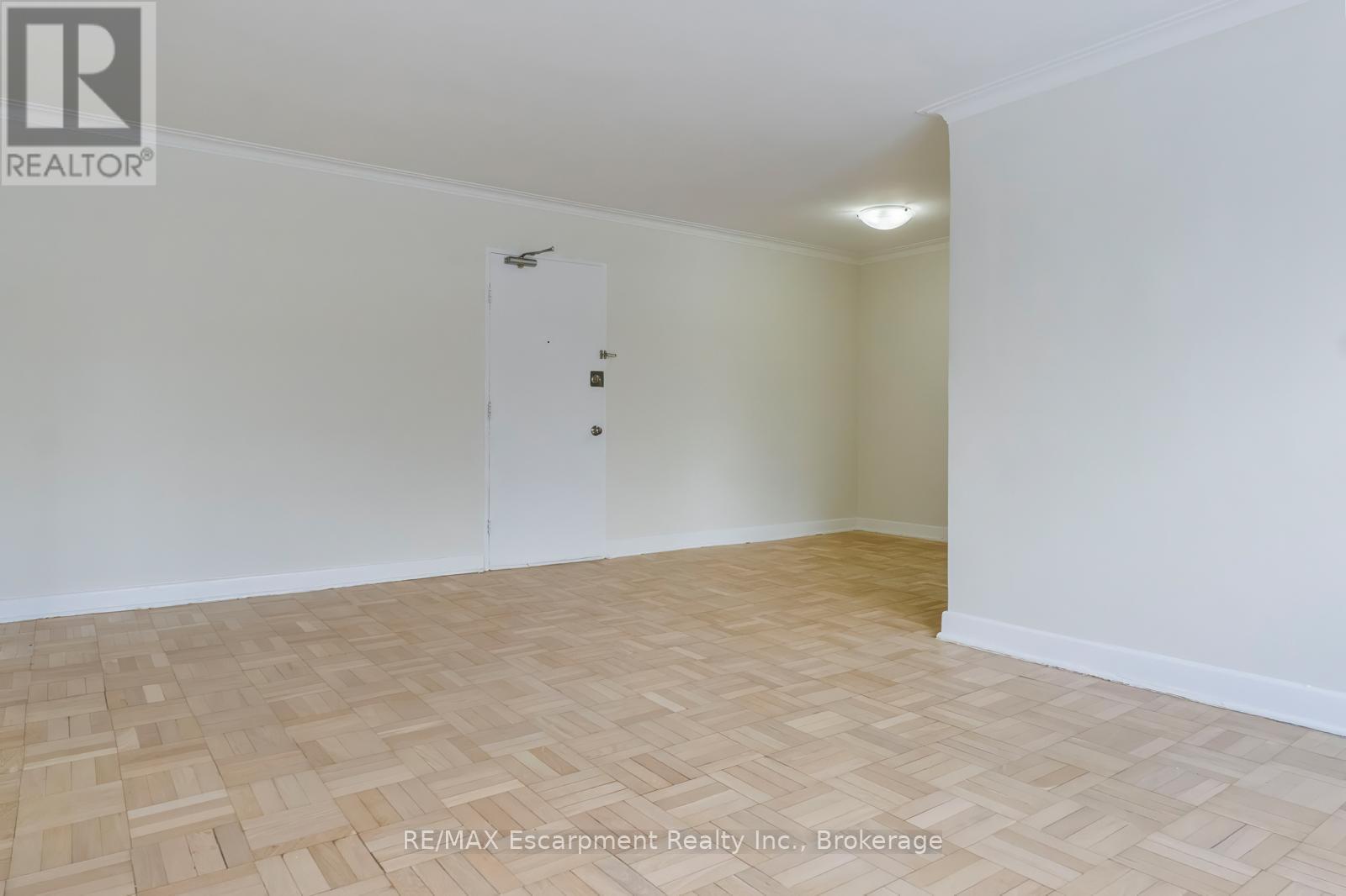 109 - 110 South Forster Park Drive, Oakville, Ontario  L6K 1Z1 - Photo 9 - W12638464