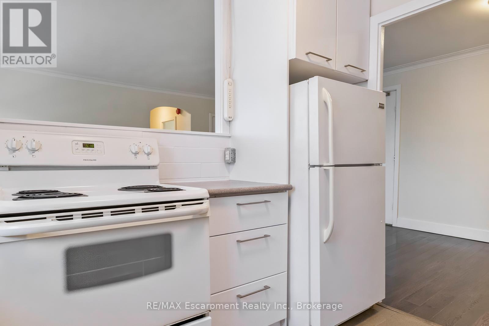 303 - 110 South Forster Park Drive, Oakville, Ontario  L6K 1Z1 - Photo 12 - W12638470