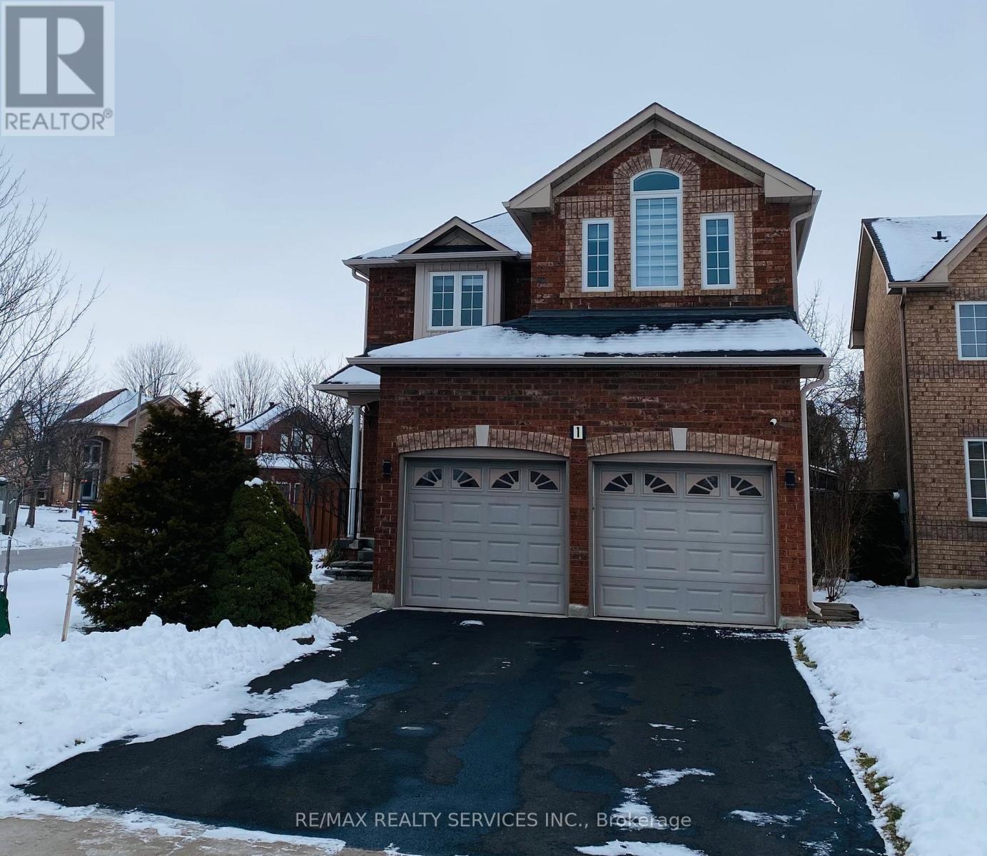 1 DAISY COURT, Brampton, Ontario