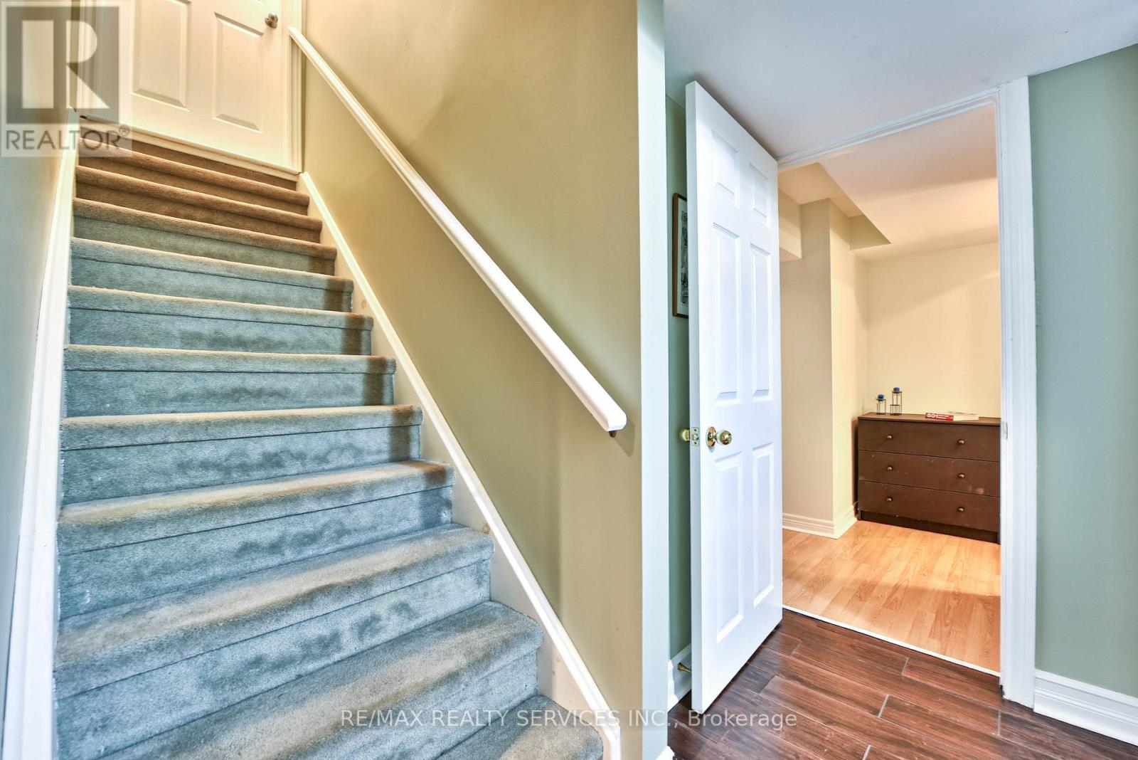 1 Daisy Court, Brampton, Ontario  L7A 1J8 - Photo 35 - W12501894