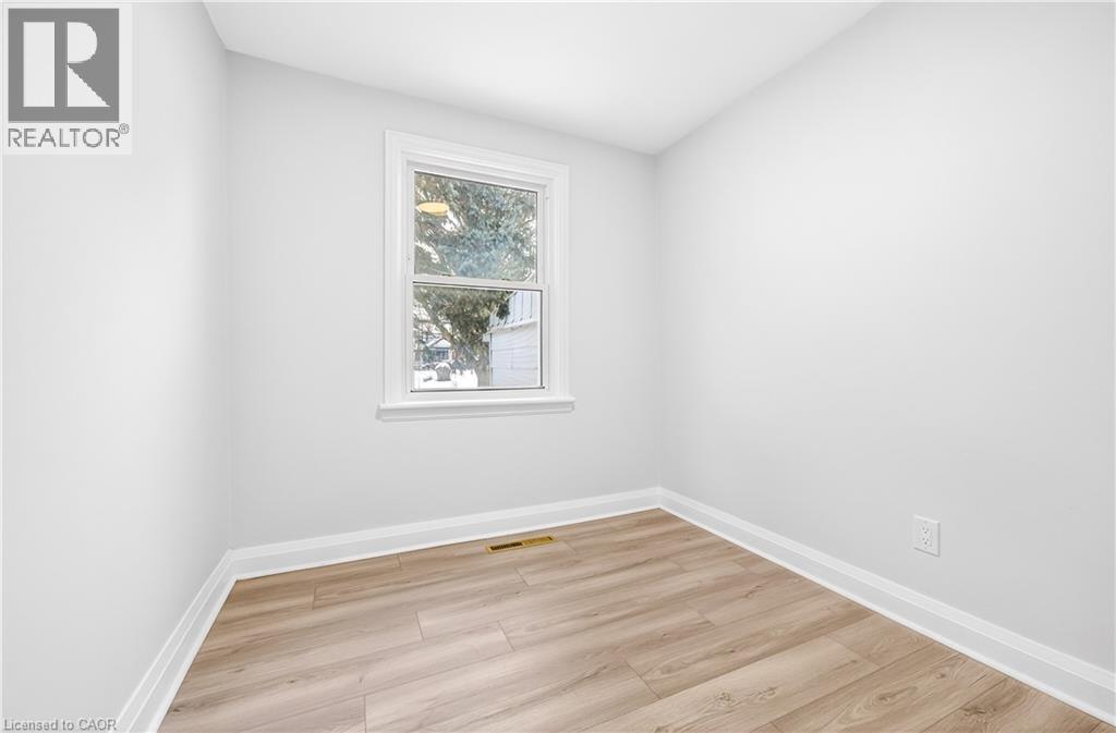 37 Kennedy Avenue Unit# 1, Hamilton, Ontario  L9B 1C4 - Photo 23 - 40794239