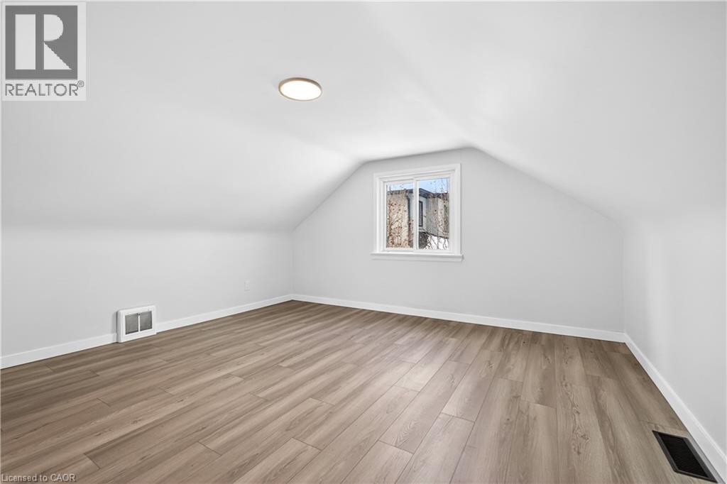 37 Kennedy Avenue Unit# 1, Hamilton, Ontario  L9B 1C4 - Photo 25 - 40794239