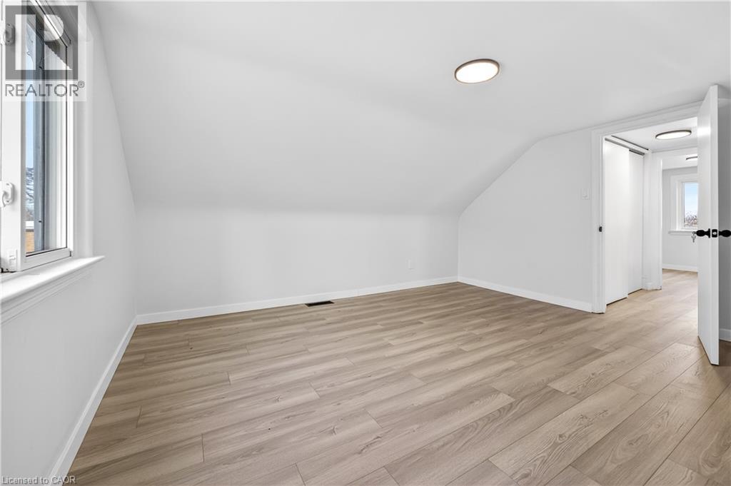 37 Kennedy Avenue Unit# 1, Hamilton, Ontario  L9B 1C4 - Photo 27 - 40794239