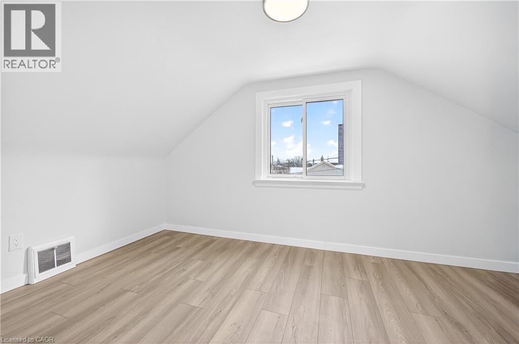 37 Kennedy Avenue Unit# 1, Hamilton, Ontario  L9B 1C4 - Photo 30 - 40794239