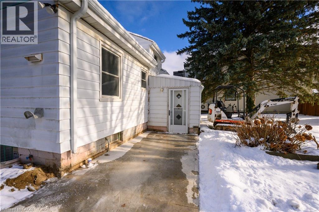 37 Kennedy Avenue Unit# 1, Hamilton, Ontario  L9B 1C4 - Photo 45 - 40794239