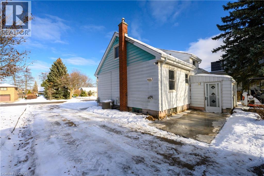 37 Kennedy Avenue Unit# 1, Hamilton, Ontario  L9B 1C4 - Photo 46 - 40794239