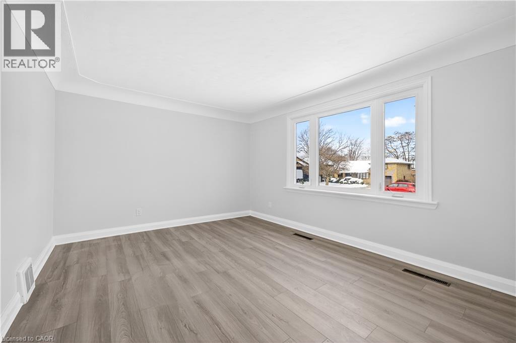 37 Kennedy Avenue Unit# 1, Hamilton, Ontario  L9B 1C4 - Photo 5 - 40794239