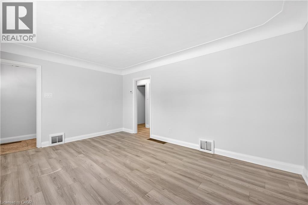 37 Kennedy Avenue Unit# 1, Hamilton, Ontario  L9B 1C4 - Photo 9 - 40794239