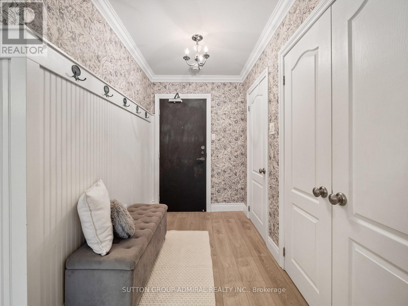 810 - 45 Carlton Street, Toronto, Ontario  M5B 2H9 - Photo 2 - C12638398