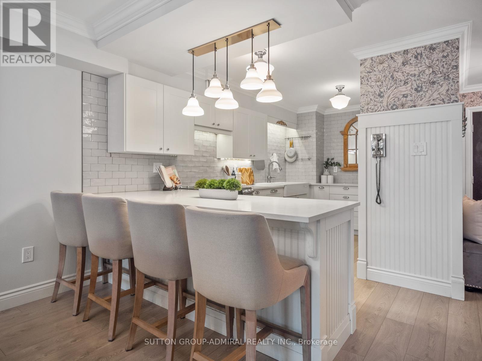 810 - 45 Carlton Street, Toronto, Ontario  M5B 2H9 - Photo 4 - C12638398