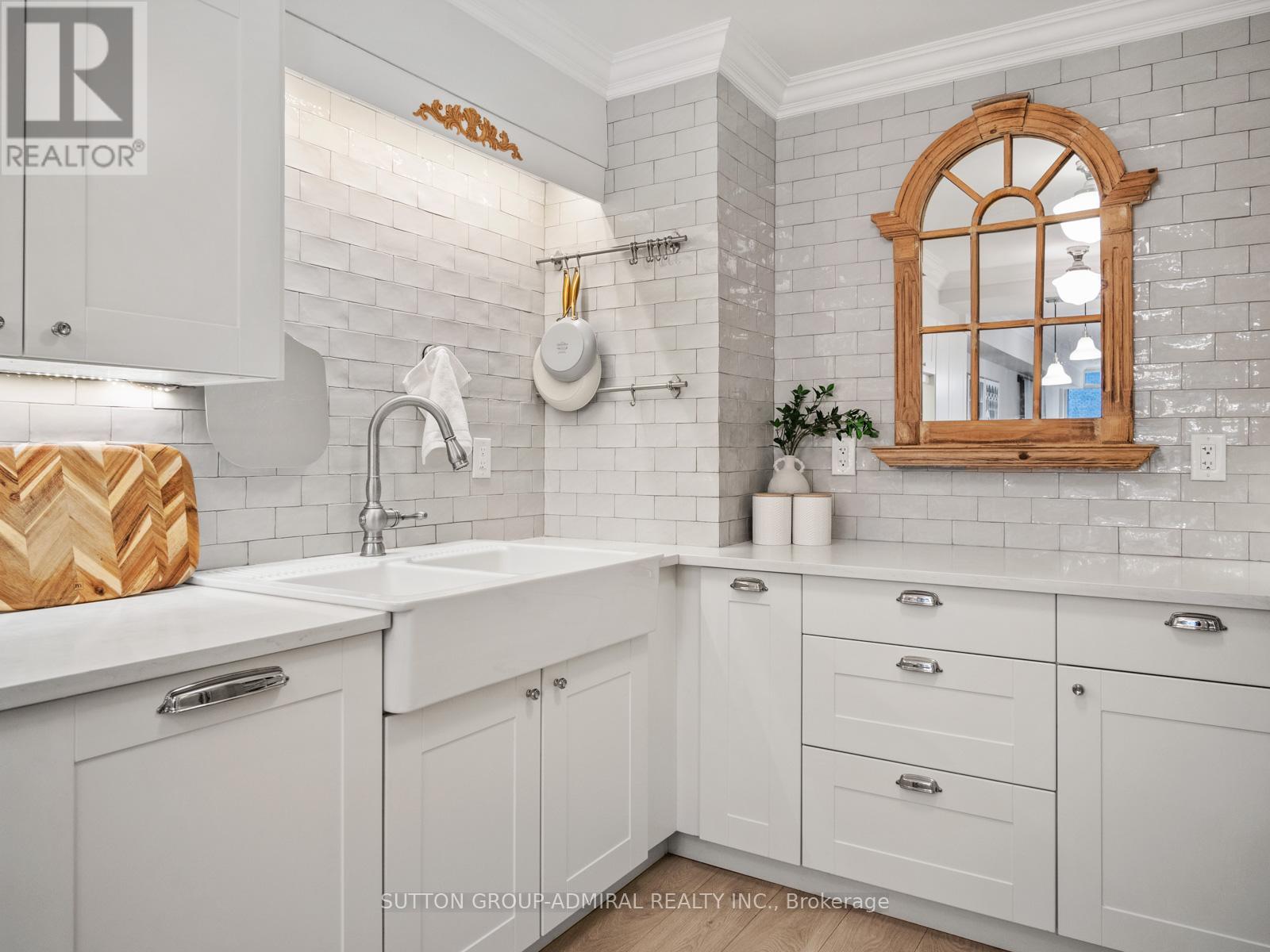 810 - 45 Carlton Street, Toronto, Ontario  M5B 2H9 - Photo 9 - C12638398