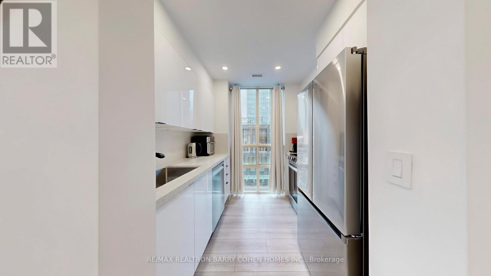 618 - 51 Lower Simcoe Street, Toronto (Waterfront Communities), Ontario  M5J 3A4 - Photo 16 - C12638432