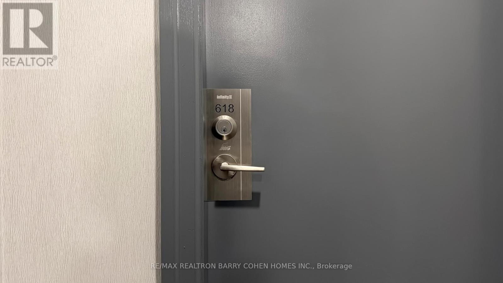 618 - 51 Lower Simcoe Street, Toronto (Waterfront Communities), Ontario  M5J 3A4 - Photo 5 - C12638432