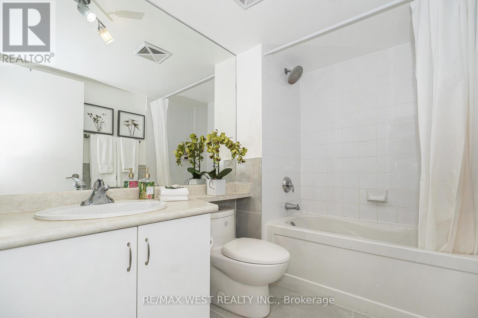 465 - 209 Fort York Boulevard, Toronto, Ontario  M5V 4A1 - Photo 11 - C12638504