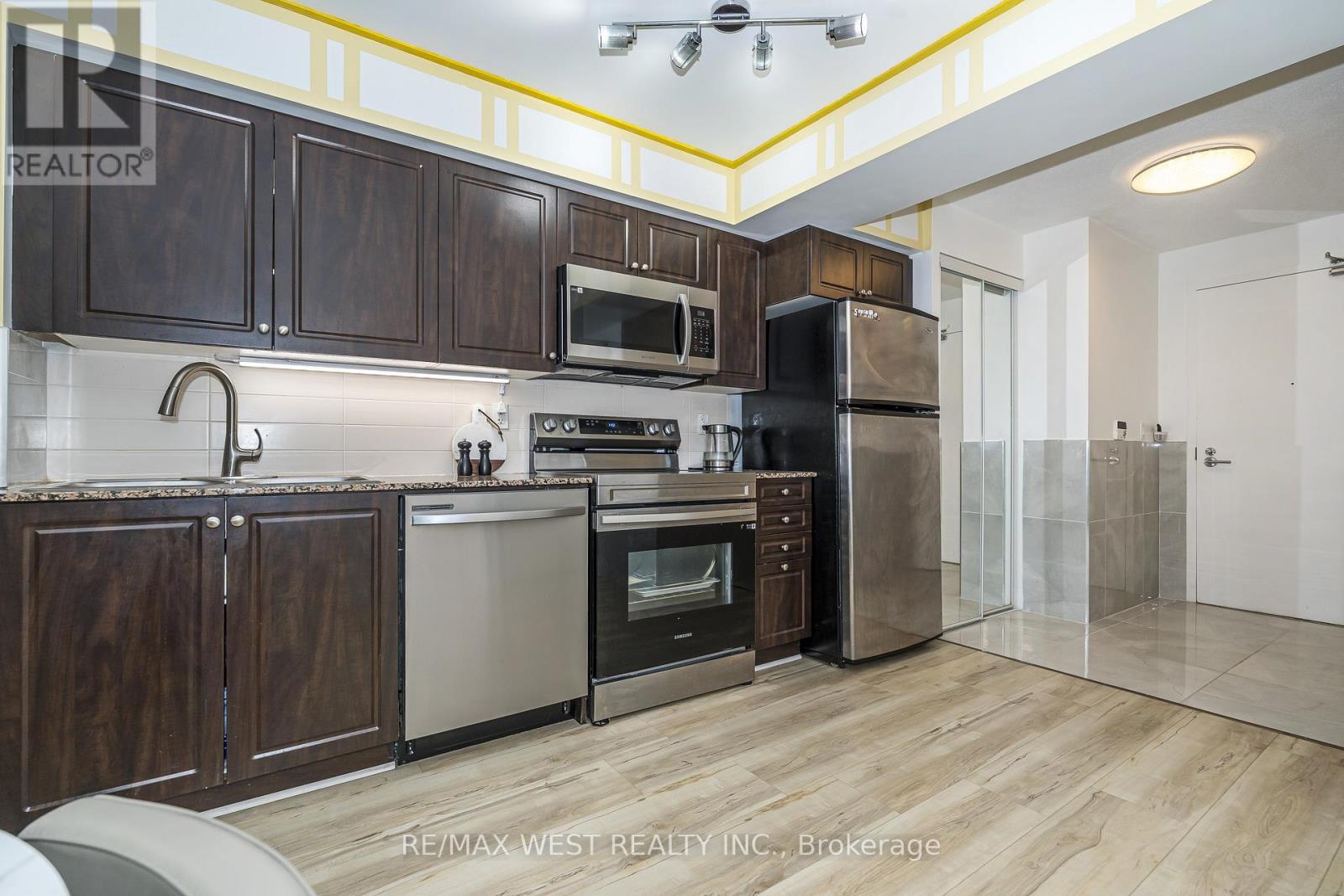 465 - 209 Fort York Boulevard, Toronto, Ontario  M5V 4A1 - Photo 8 - C12638504