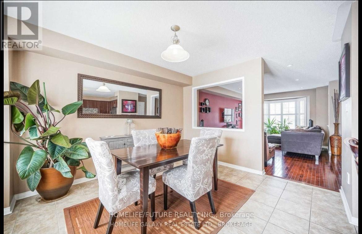 33 Warnford Circle, Ajax, Ontario  L1T 0J7 - Photo 5 - E12638392