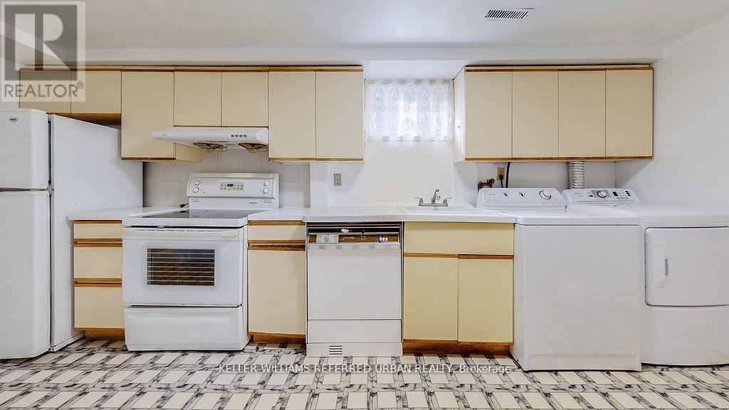 15 Thistlewaite Crescent, Toronto, Ontario  M1S 3Y8 - Photo 41 - E12638478