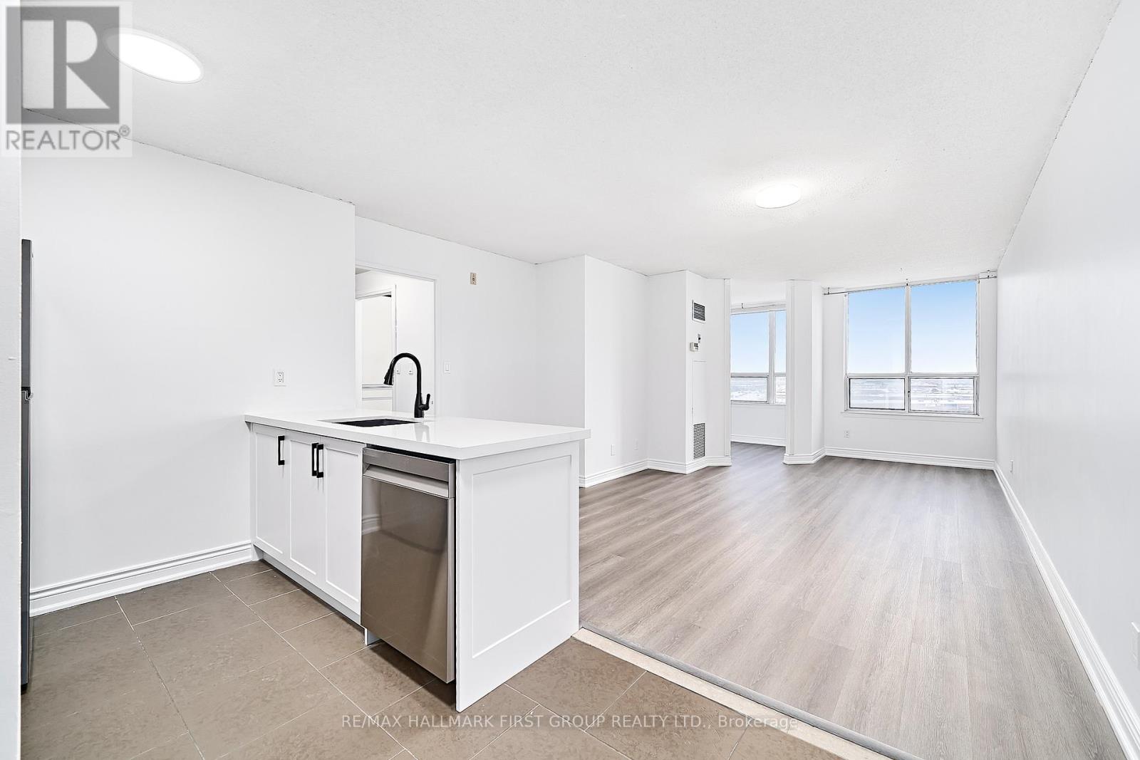 801 - 1625 Pickering Parkway, Pickering (Village East), Ontario  L1V 6Z6 - Photo 6 - E12638490