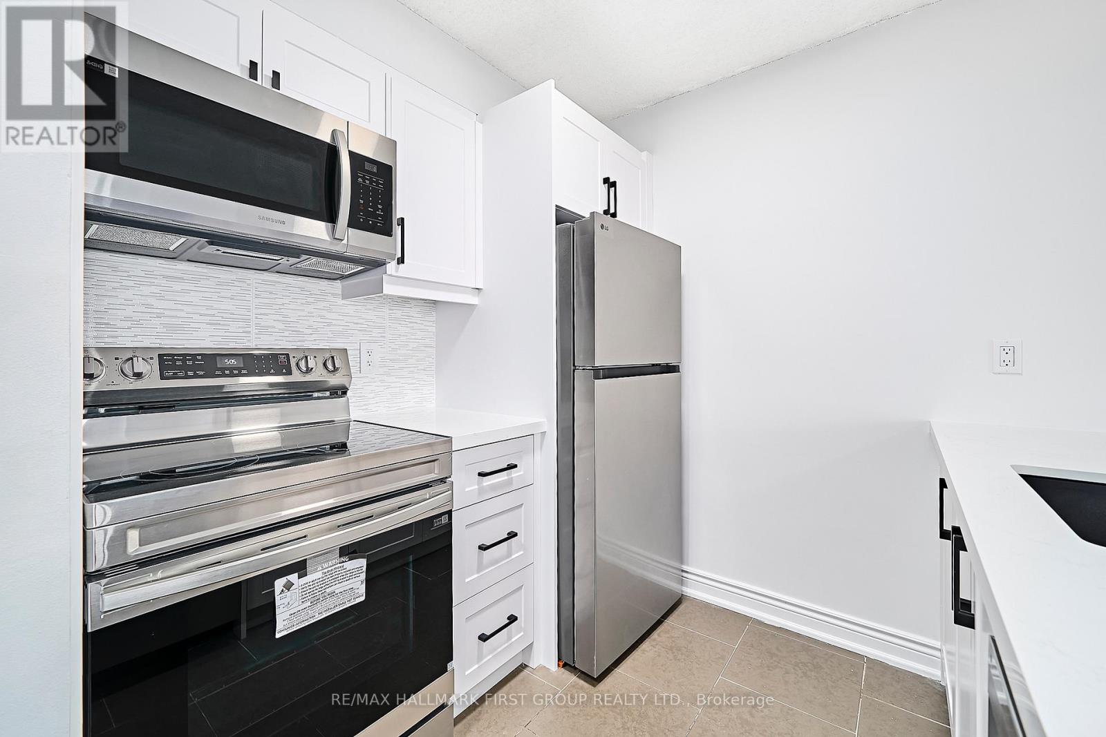 801 - 1625 Pickering Parkway, Pickering (Village East), Ontario  L1V 6Z6 - Photo 9 - E12638490