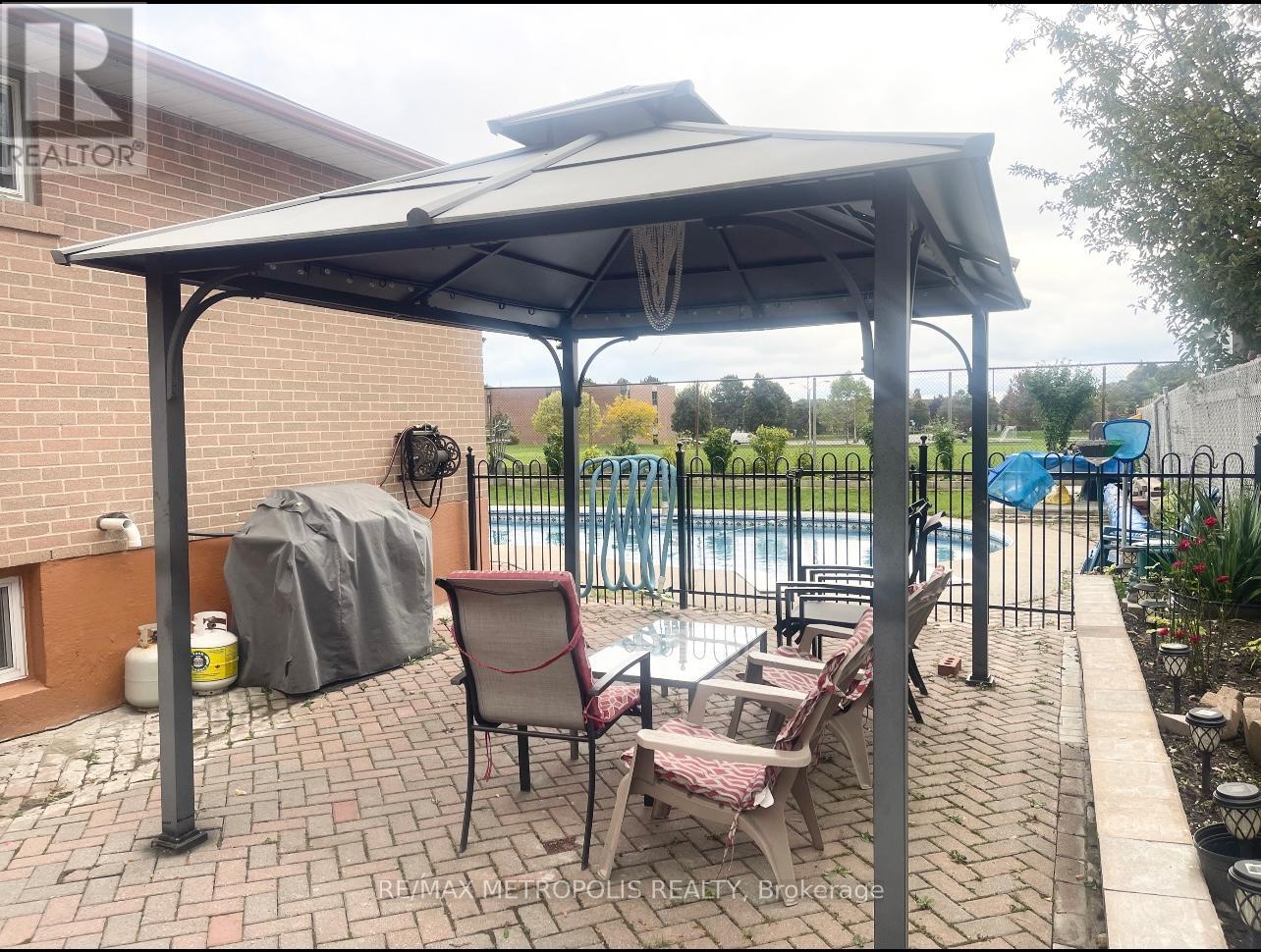 29 Charles Tupper Drive, Toronto (Centennial Scarborough), Ontario  M1C 2A8 - Photo 11 - E12638520