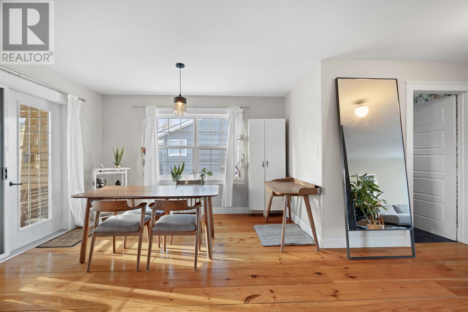 27b Linden Avenue, Charlottetown, Prince Edward Island  C1A 5Z1 - Photo 9 - 202529528