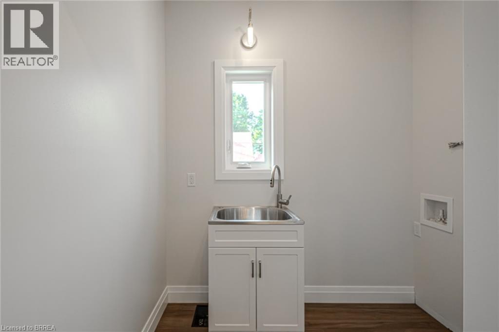 51 Brown Street W, Waterford, Ontario  N0E 1Y0 - Photo 16 - 40753506