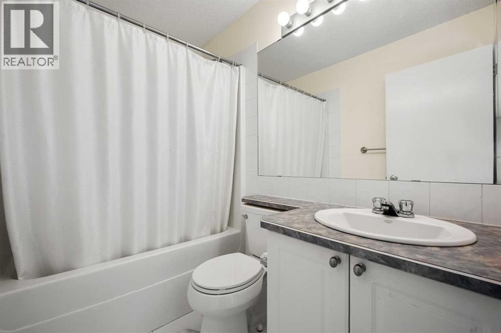 141 Tuscany Valley Green, Calgary, Alberta  T3L 2K4 - Photo 14 - A2267152